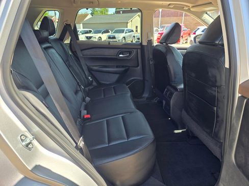 Used 2023 Nissan Rogue SV w/ SV Premium B Package AWD/4WD image 23