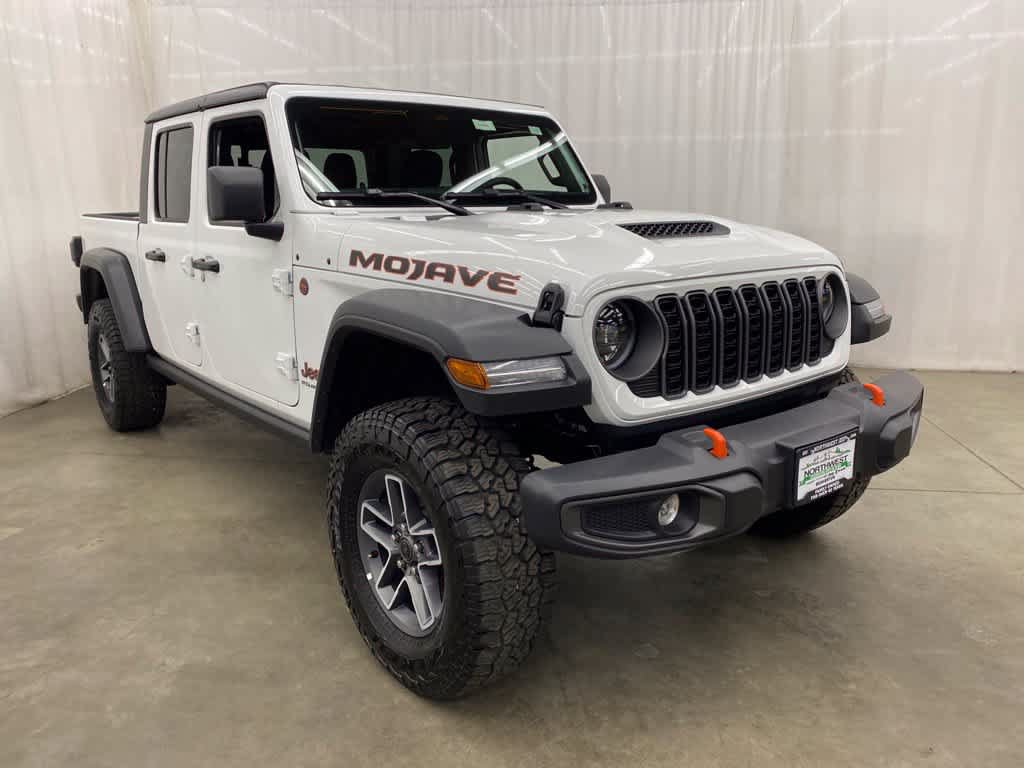 Used 2026 Jeep Gladiator Mojave AWD/4WD image 8