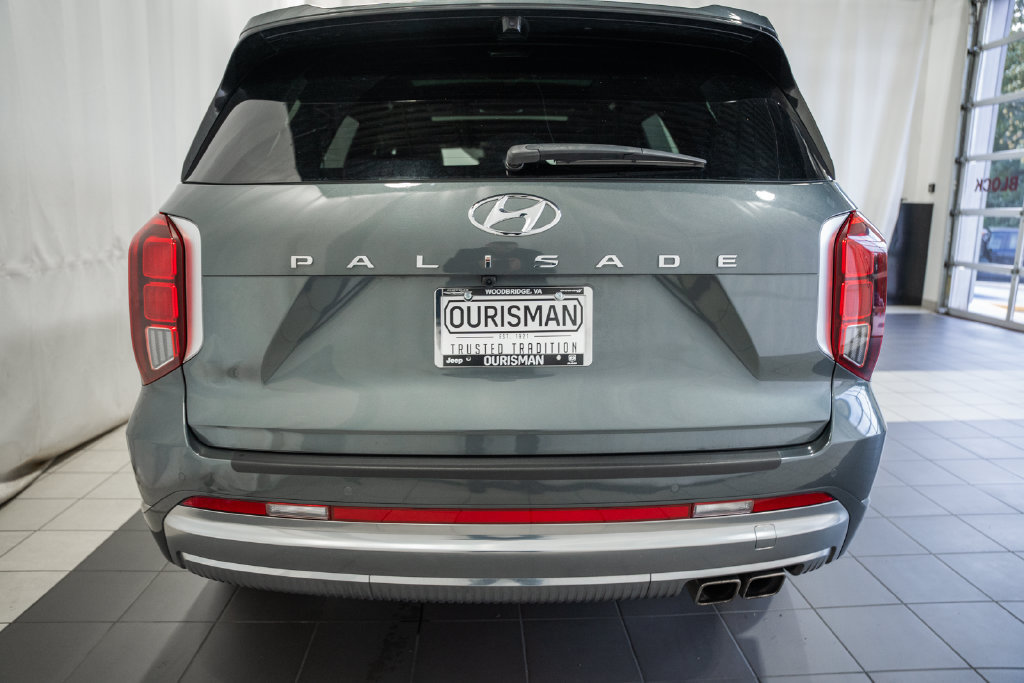 Used 2023 Hyundai Palisade Calligraphy FWD image 5