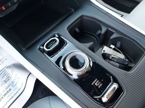 New 2026 Jeep Cherokee Limited AWD/4WD image 25