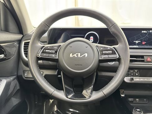 Used 2026 Kia Seltos EX w/ EX Sunroof Package image 16