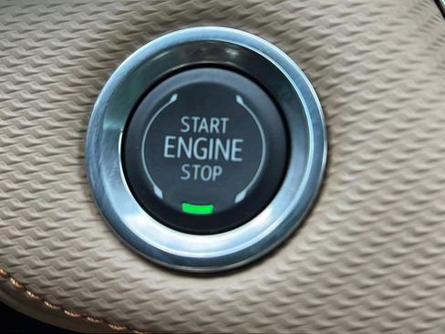 Used 2026 Chevrolet Equinox ACTIV w/ Convenience Package III FWD image 12