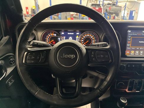 Used 2021 Jeep Gladiator Sport AWD/4WD image 18