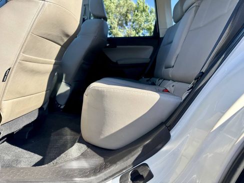 Used 2014 Subaru Forester 2.5i Touring w/ Protection Package #2 AWD/4WD image 32