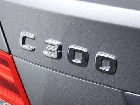 Used 2013 Mercedes-Benz C 300 4MATIC Sedan image 38