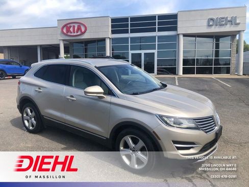 Used 2017 Lincoln MKC Premiere FWD image 1