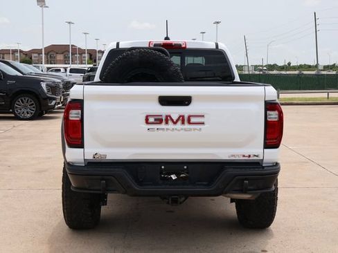 Used 2024 GMC Canyon AT4X w/ AT4X AEV Edition AWD/4WD image 6