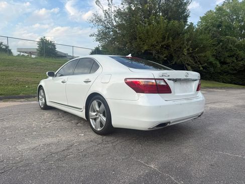 Used 2010 Lexus LS 460 RWD image 6