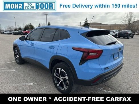 Used 2024 Chevrolet Trax RS w/ Sunroof Package image 7