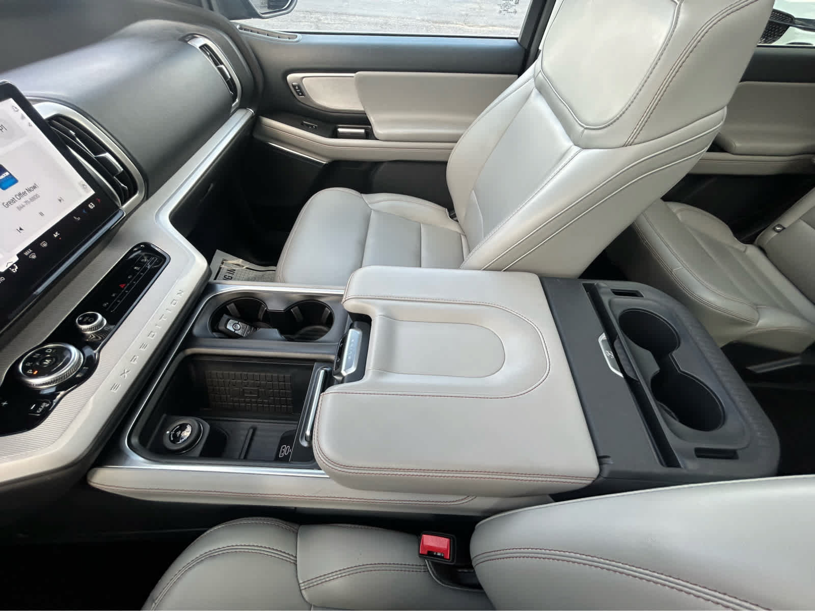 Certified 2025 Ford Expedition Active AWD/4WD image 58