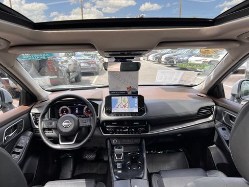 Used 2023 Nissan Rogue Platinum w/ Platinum Premium Package FWD image 55
