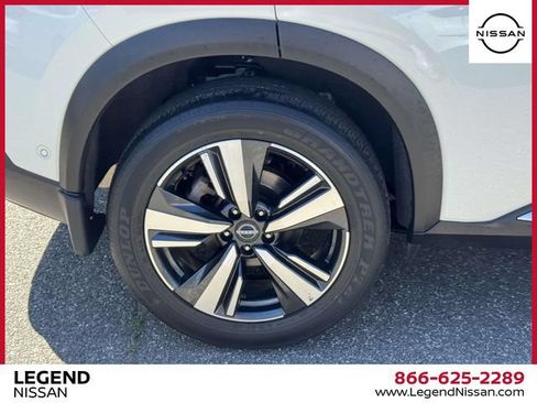 Certified 2023 Nissan Rogue Platinum w/ Platinum Premium Package AWD/4WD image 7