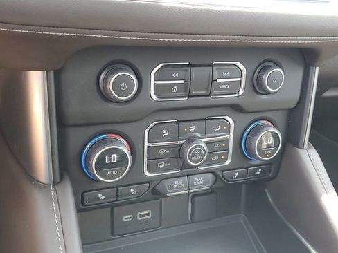 Used 2023 Chevrolet Tahoe LT w/ LT Signature Package AWD/4WD image 28