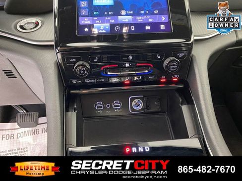Used 2023 Jeep Grand Cherokee Altitude AWD/4WD image 23