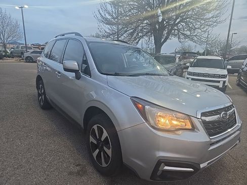 Used 2017 Subaru Forester 2.5i Limited w/ Popular Package #2 image 2