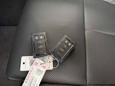 New 2025 Jeep Grand Cherokee Summit image 31