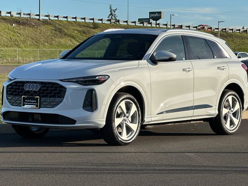 New 2025 Audi Q5 Premium Plus image 7