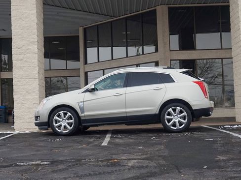 Used 2016 Cadillac SRX Performance w/ Driver Awareness Package image 8