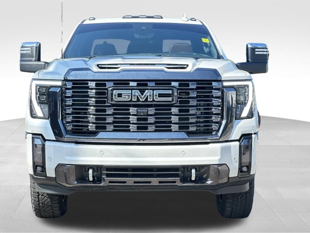 Used 2024 GMC Sierra 2500 Denali Ultimate w/ Max Trailering Package AWD/4WD image 8