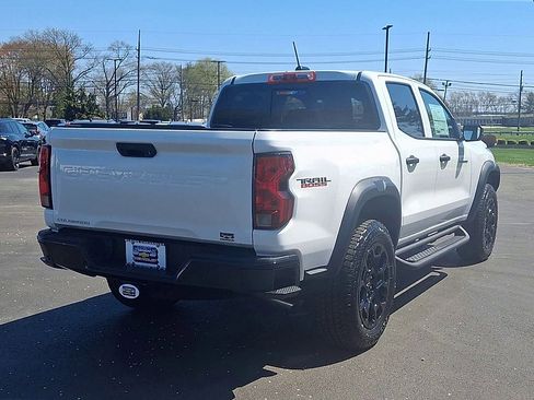 New 2026 Chevrolet Colorado Trail Boss AWD/4WD image 2