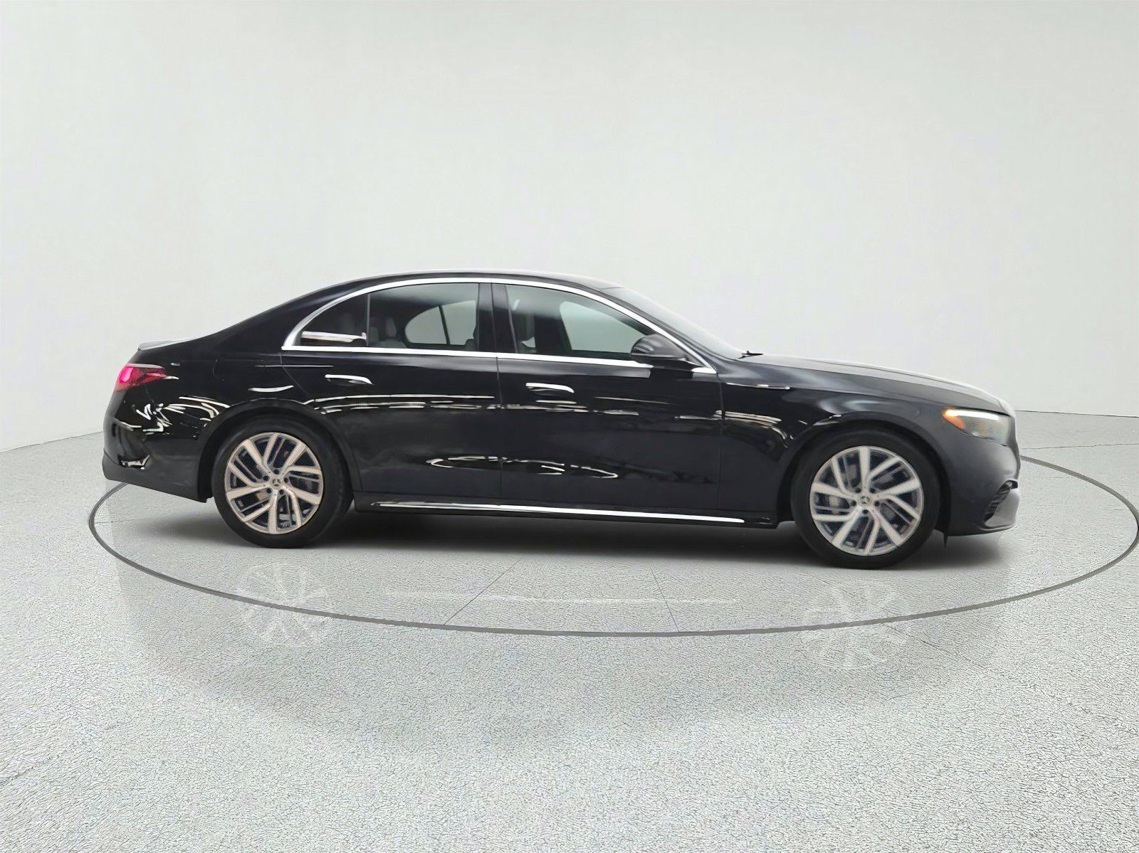 Used 2026 Mercedes-Benz E 350 Sedan image 4