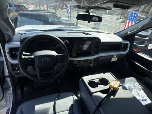 New 2026 Ford F550 4x4 Supercab Super Duty image 8