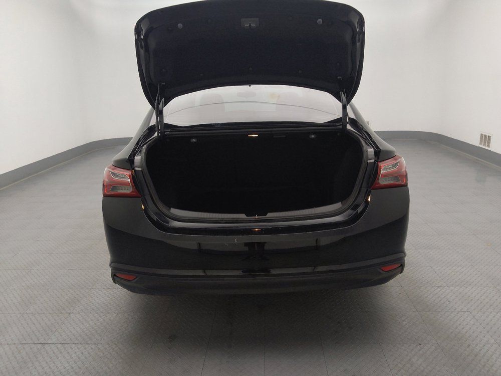 Used 2022 Chevrolet Malibu LT FWD image 29