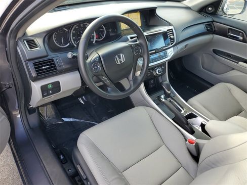 Used 2015 Honda Accord EX-L image 18