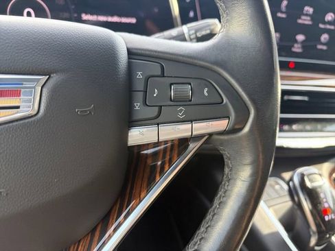 Used 2021 Cadillac Escalade Premium Luxury RWD image 8
