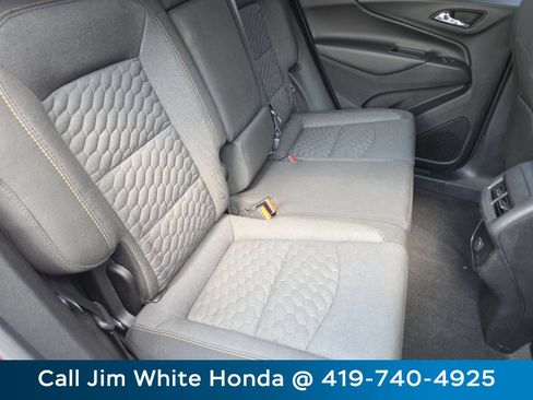 Used 2018 Chevrolet Equinox LT FWD image 21
