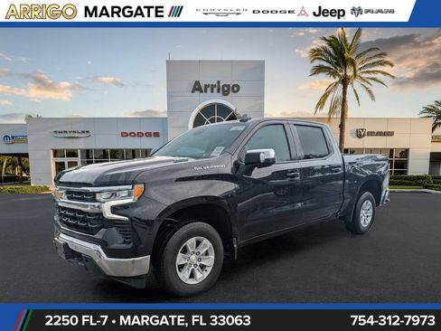 Used 2024 Chevrolet Silverado 1500 LT w/ Safety Package AWD/4WD image 3