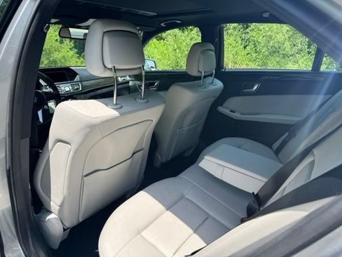 Used 2015 Mercedes-Benz E 350 4MATIC Sedan image 12