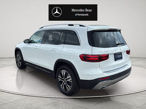 Certified 2026 Mercedes-Benz GLB 250 4MATIC image 3