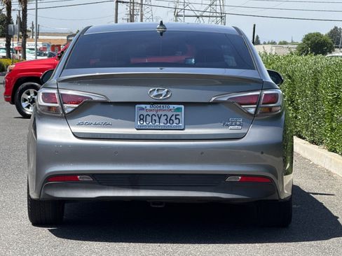 Used 2017 Hyundai Sonata Limited FWD image 5