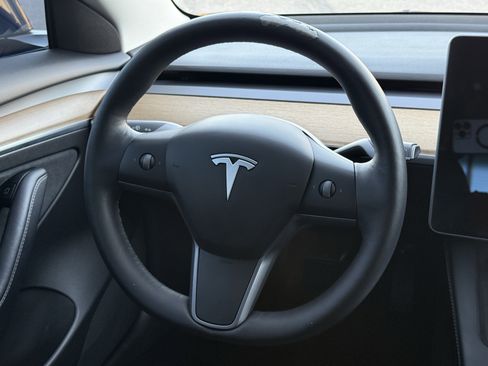 Used 2022 Tesla Model 3 Long Range image 16