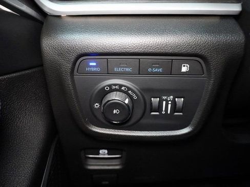 New 2024 Jeep Grand Cherokee Limited 4xe w/ Luxury Tech Group II image 17