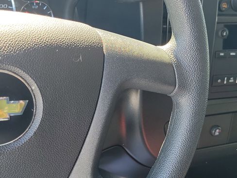 Used 2024 Chevrolet Express 2500 w/ Driver Convenience Package image 30