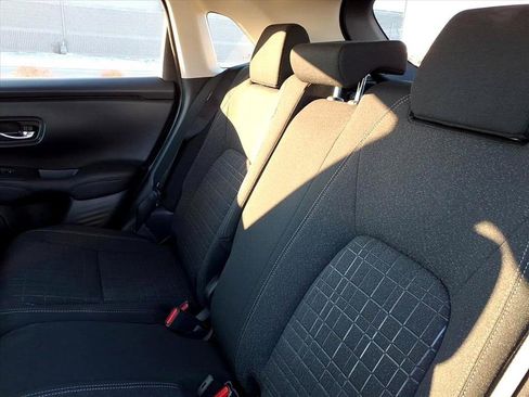 Used 2024 Honda HR-V LX image 16