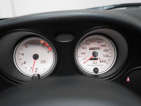 Used 2002 Dodge Viper GTS RWD image 45