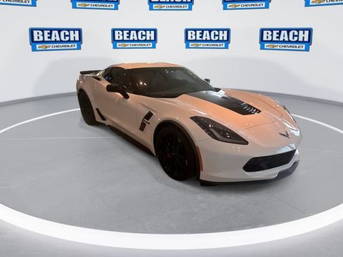 Used 2019 Chevrolet Corvette Grand Sport RWD image 2