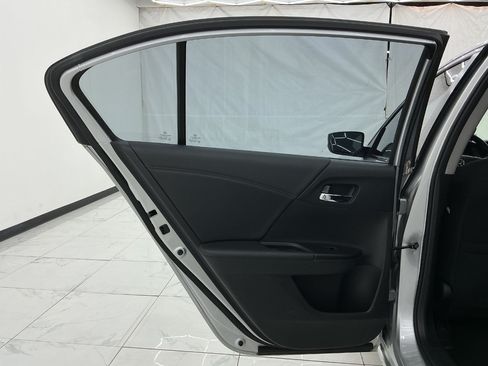 Used 2015 Honda Accord Sport image 24