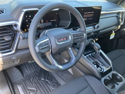 New 2026 GMC Canyon Elevation w/ Convenience Package image 29