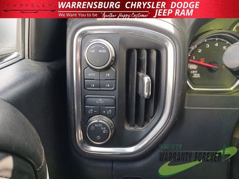 Used 2021 Chevrolet Silverado 1500 LT w/ Z71 Off-Road Package AWD/4WD image 28