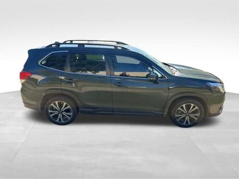 Used 2023 Subaru Forester Limited AWD/4WD image 2