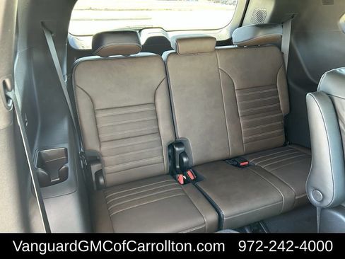New 2026 GMC Acadia Denali Ultimate w/ LPO, Floor Liner Package AWD/4WD image 27