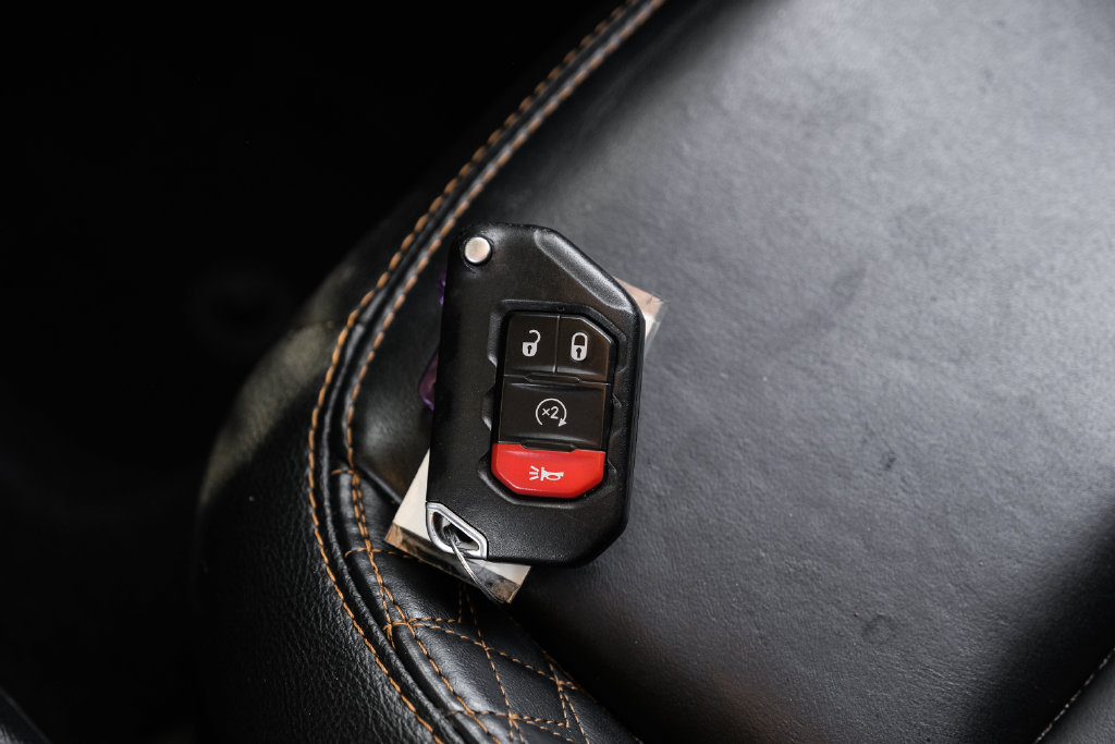 Used 2021 Jeep Wrangler Unlimited Sahara AWD/4WD image 69