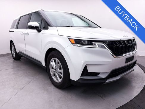 Used 2024 Kia Carnival LX FWD image 9