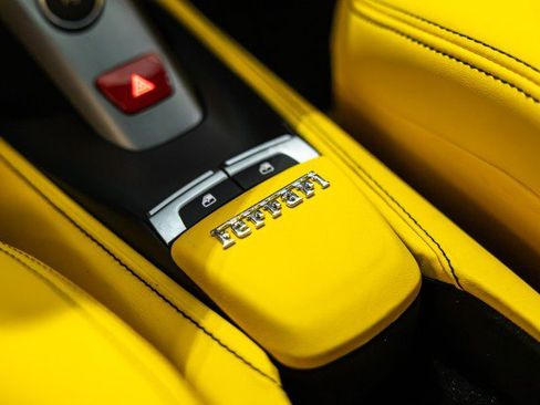 Used 2016 Ferrari 488 GTB RWD image 46