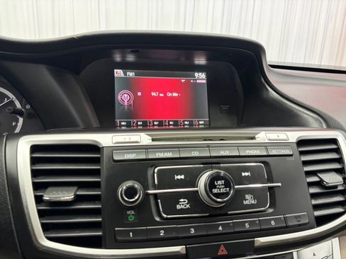 Used 2014 Honda Accord LX image 26