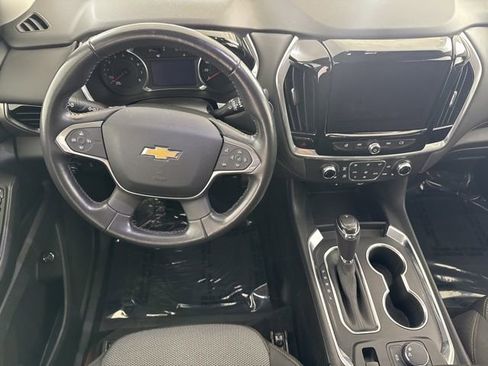 Used 2019 Chevrolet Traverse LT FWD image 27